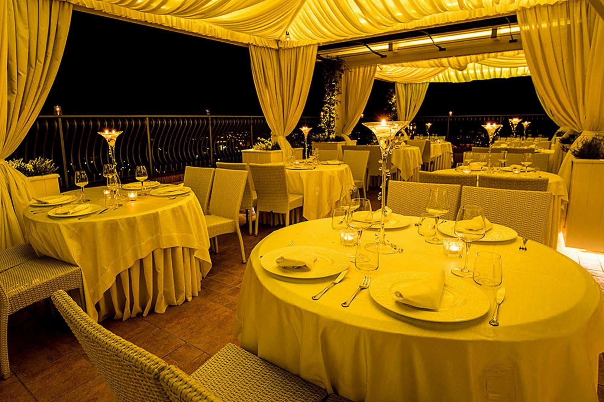 San Lorenzo - & 4* Lettere