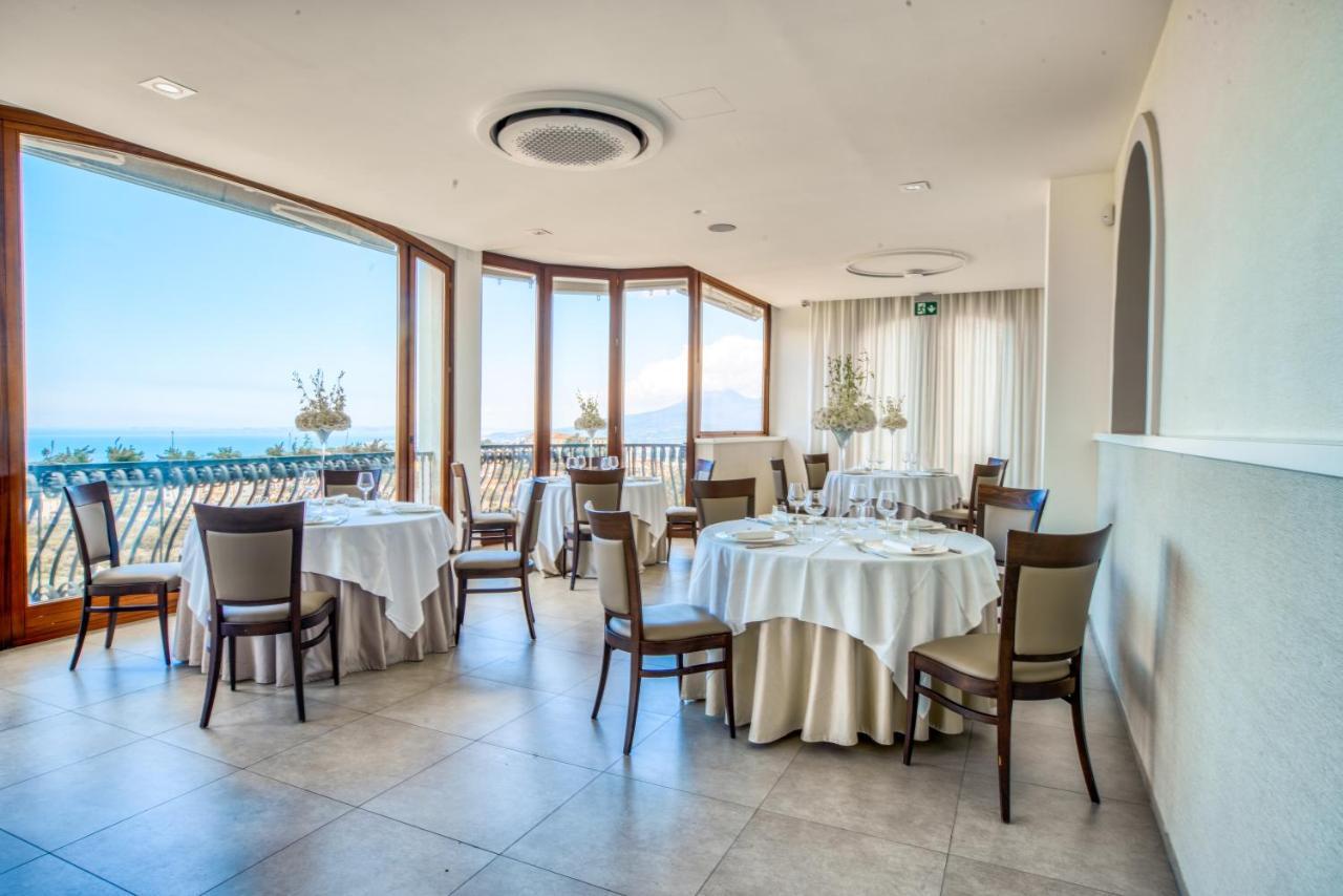 San Lorenzo - & 4* Lettere
